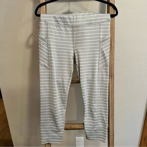 GAIAM Women's Gray and White Striped Leggings